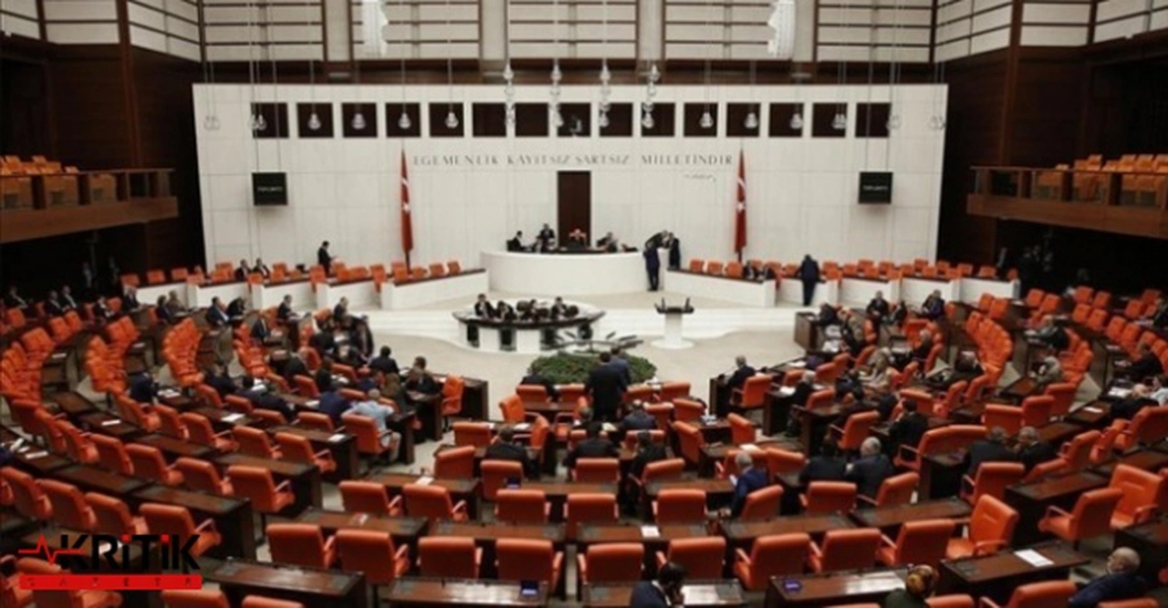 CHP'den emekli astsubaların aylıklarına 10 bin ek gösterge için kanun teklifi