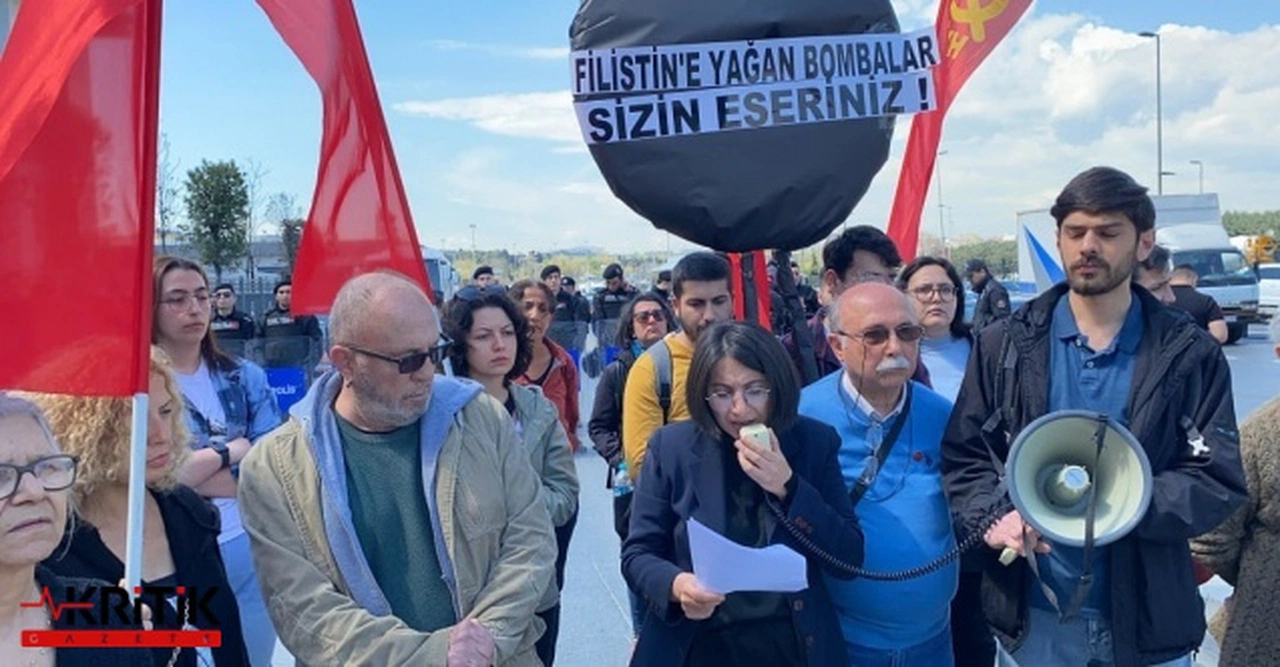 TKH’den İsrail’in dostu MÜSİAD’ın önünde Gazze eylemi: Yüreğiniz yetiyorsa İsrail’le ticarete son verin