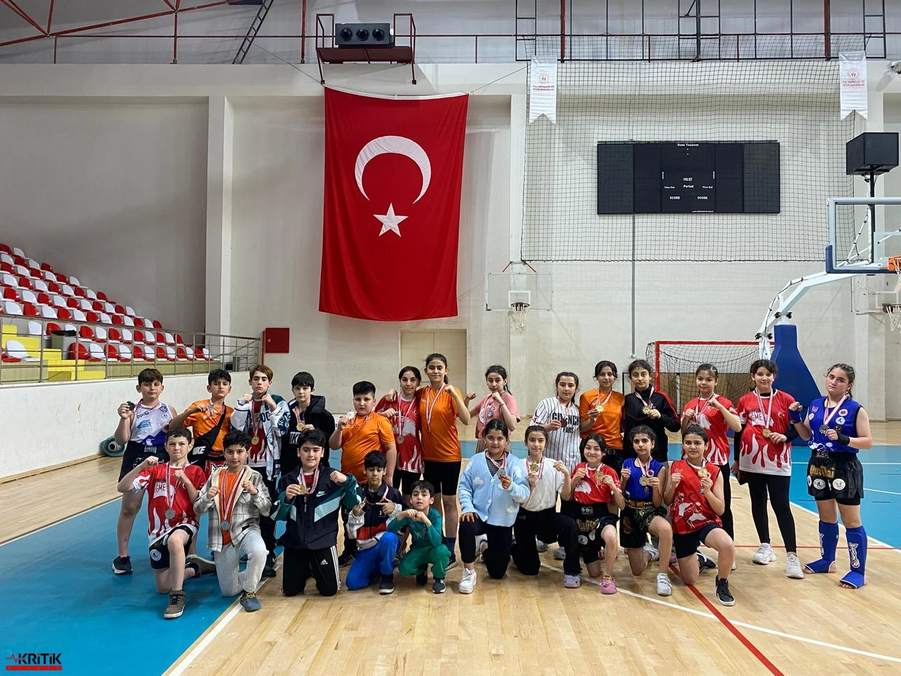 Utku Çaykara'dan madalyalı sporculara:Avcılar sizinle gurur duyuyor!