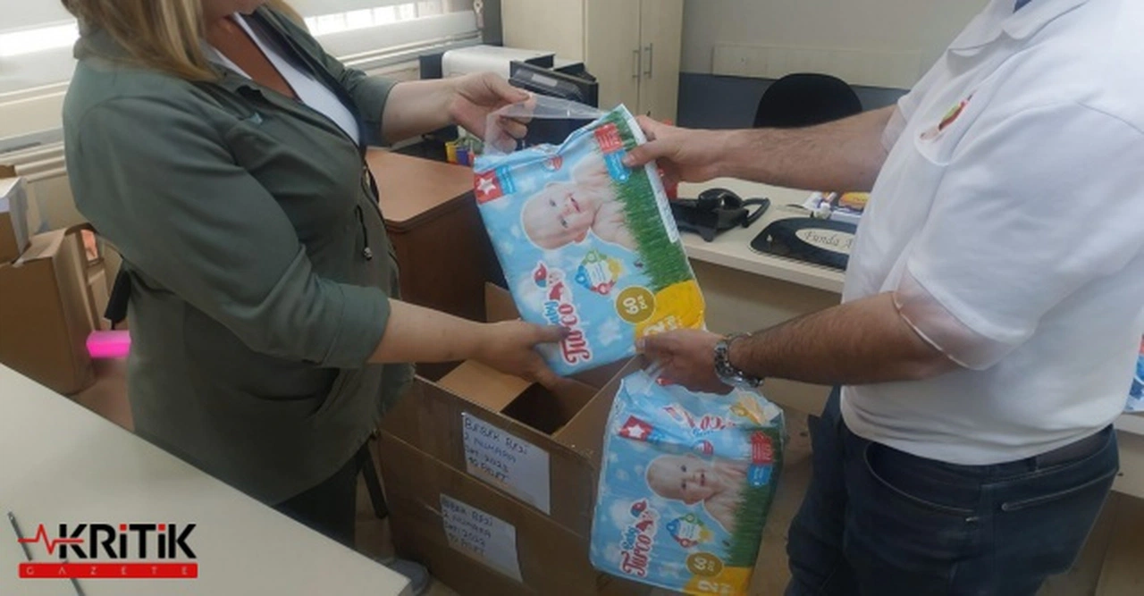 Bayraklı’da 8 bin 500 haneye 51 bin hijyen paketi