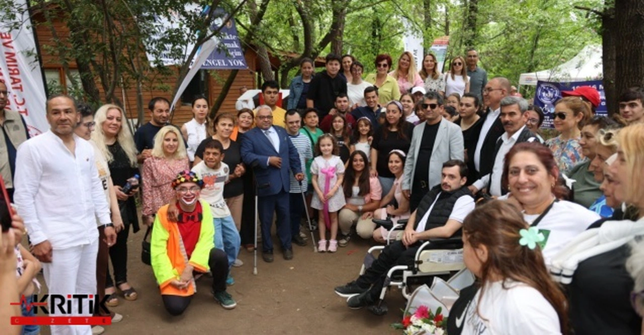 Marmaris Belediye Başkanı Acar Ünlü, engellileri yalnız bırakmadı