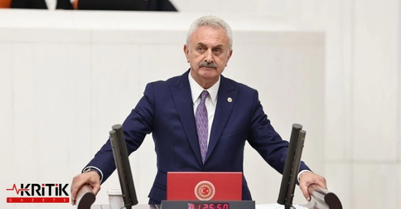 CHP'Lİ ÇİLER, PROJESİ İPTAL EDİLEN OKULU TBMM’YE TAŞIDI