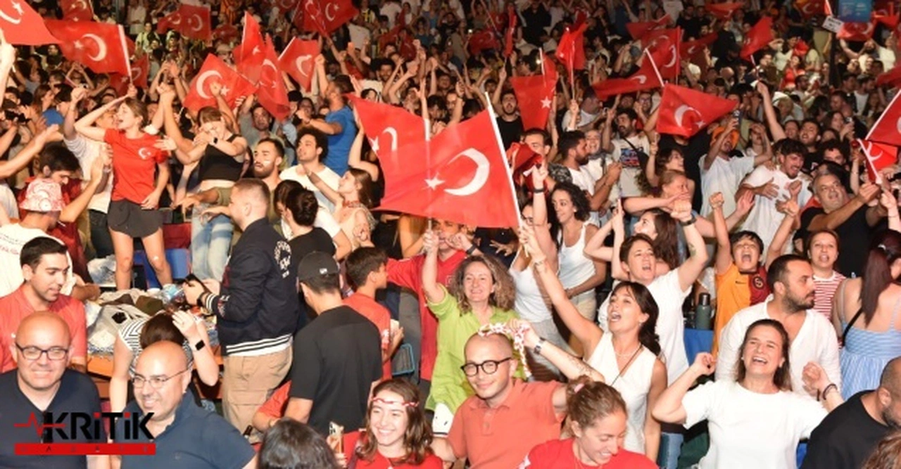 MİLLİ HEYECAN BEŞİKTAŞ’TA SANATÇILAR PARKI’NDA YAŞANDI!
