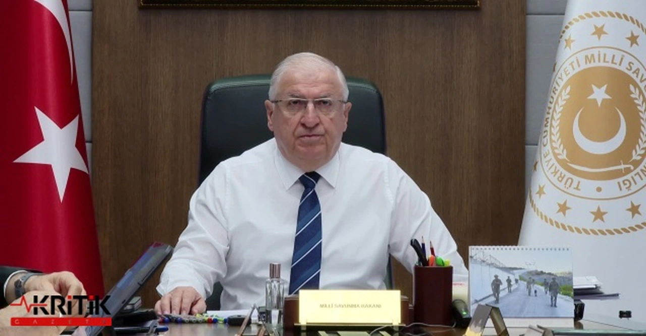 Savunma Bakanı: Suriyeli sığınmacılar konusunda son dönemde oluşturulmaya çalışılan olumsuz algıyı izliyoruz