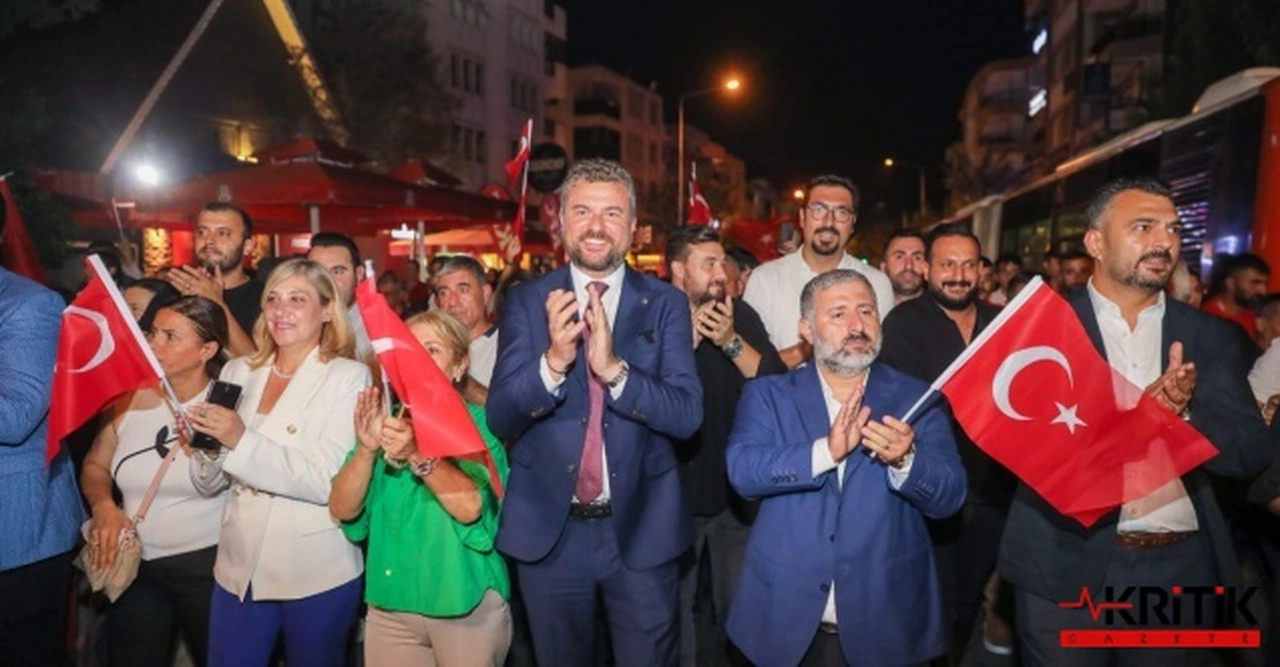 BÜYÜK ZAFER'İN 102.YILINDA BUCA'DA GÖRKEMLİ KUTLAMA