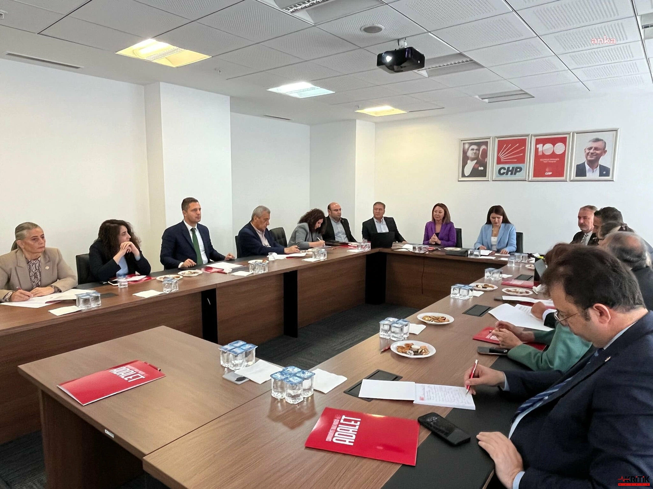 CHP,  Şiddetle Mücadele Çalıştayı'nı İzmir'de yapacak