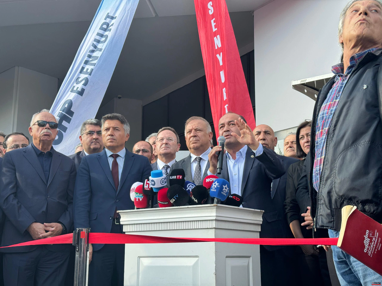 CHP'Lİ KARABAT:SİZ BU ÜLKENİN GENELKURMAY BAŞKANI’NA BİLE TERÖRİST DEDİNİZ