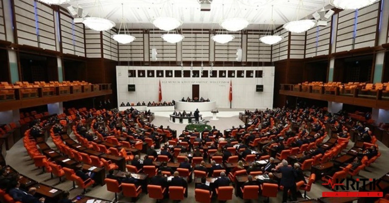 Kalıcı saat uygulaması için AKP ve MHP yine birleşti