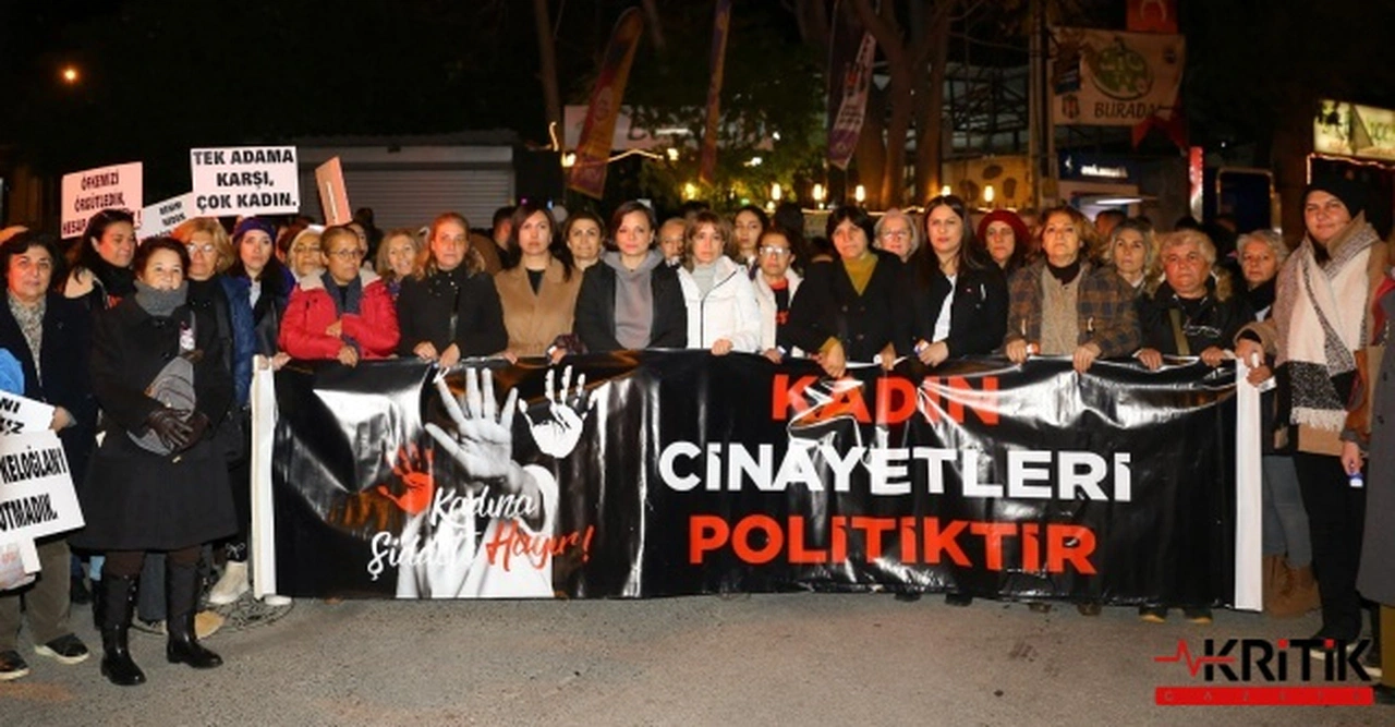 CHP Kadın Kollarından Şiddete Karşı 24 Saatlik Nöbeti