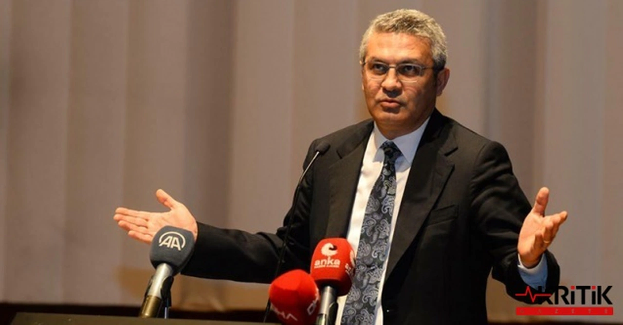 Oğuz Kaan Salıcı'dan Özgür Özel'e:Cumhuriyet Halk Partisi’nin her genel başkanı son derece saygındır ama padişah da değildir