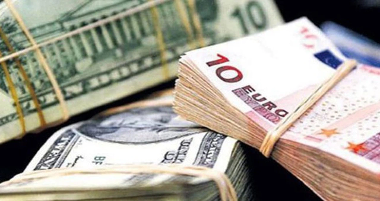 Dolar 5.36, euro 6.11 ve sterlin de 6.88 liradan işlem görüyor