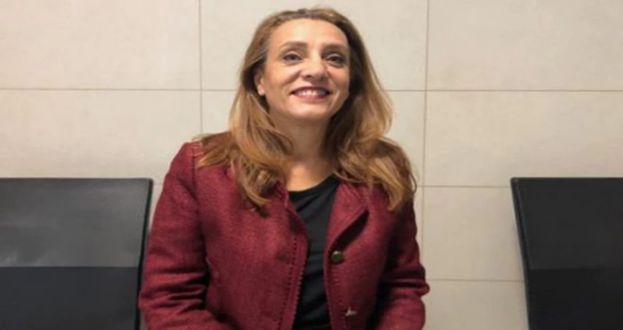 'Bu suça ortak olmayacağız' bildirisine imza atan akademisyene şehit ailesine taziye ziyareti yükümlülüğü