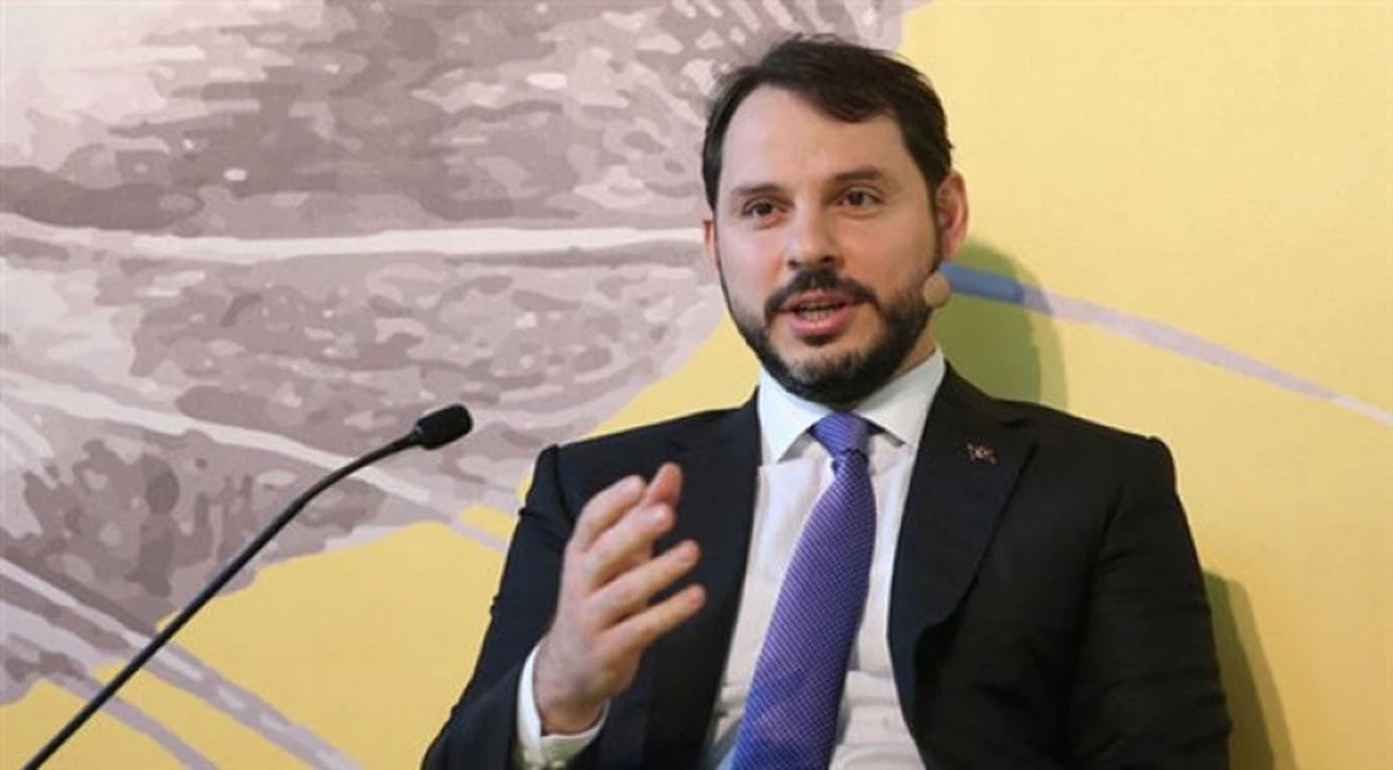 Berat Albayrak: Dünya çok büyük krizlerin içinde