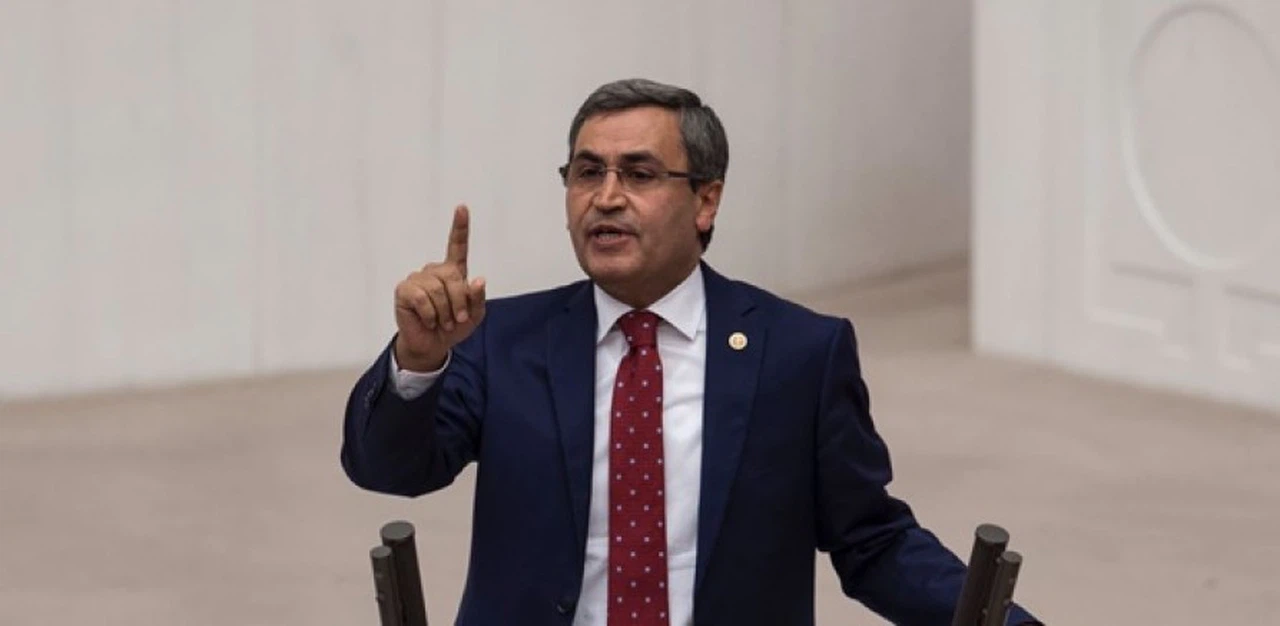 CHP'Lİ YILMAZ: 'GÖKÇEK ANKARA KALESİ'NDE TARİHİ KATLİAM MI YAPIYOR?'
