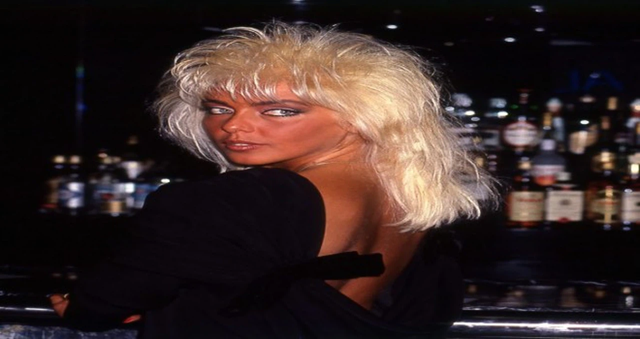 Ahu Tuğba soluğu Amerika'da aldı! Kızım mezun oldu