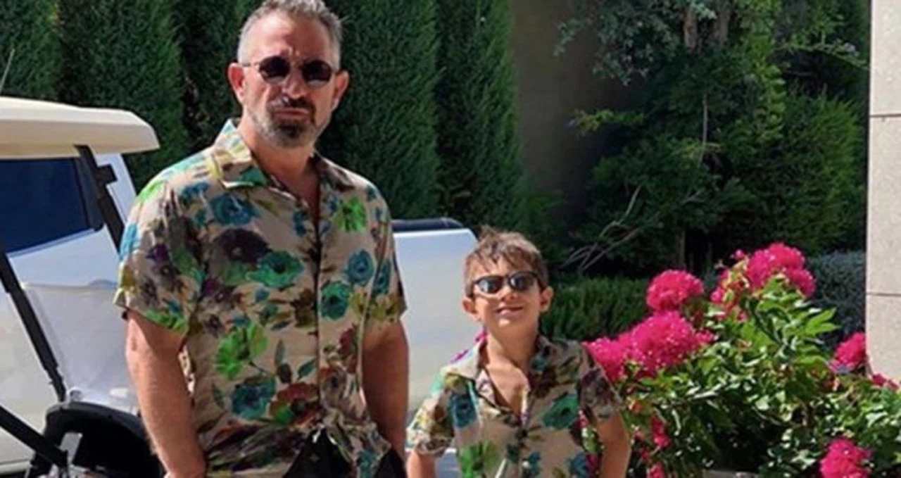 Cem Yılmaz oğlu Kemal'le poz verdi