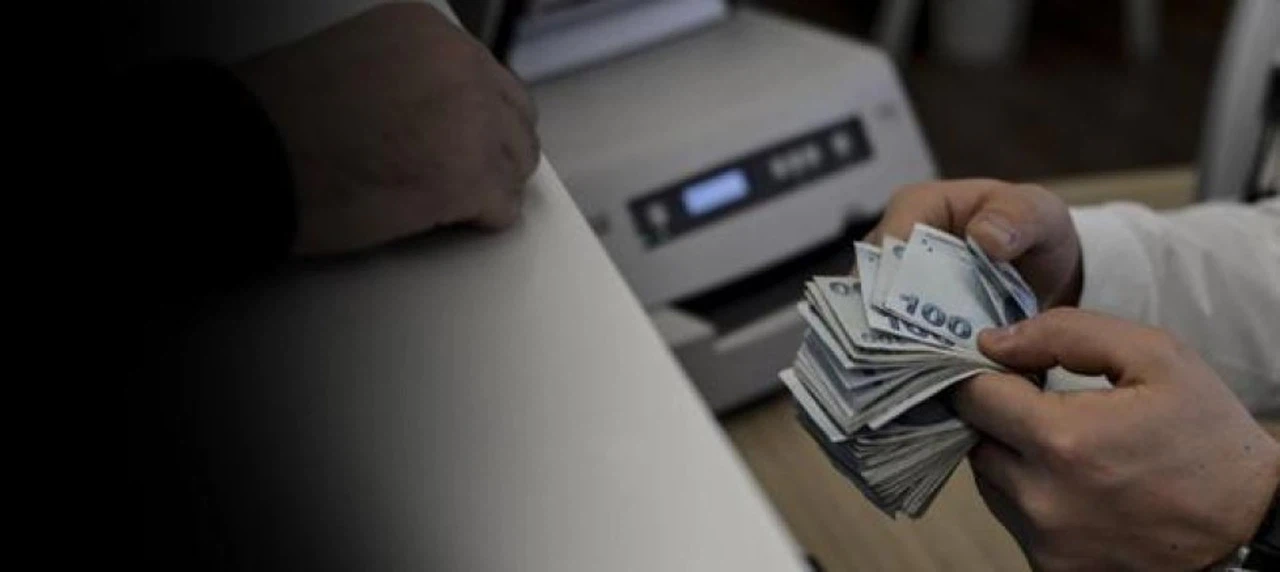 Emeklilerin beklediği yasa tasarısı kabul edildi: 3 ay içinde 7 bin 500 TL ödenecek