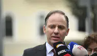 YENİ Partili Deniz Yavuzyılmaz, fon vurgunu suç örgütünün siyasi ayağını sordu