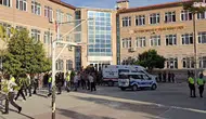Manisa’da okul yakınında silahlı saldırı: 8 kişi yaralandı, şüpheli gözaltında