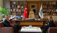 Özgür Özel, Ayşegül Ovalıoğlu'nu ziyaret etti: "Bakırköy’de memnuniyet oranı yüzde 67"