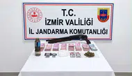 İzmir’de uyuşturucu operasyonu: Kokain ve ruhsatsız tüfek ele geçirildi