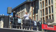 CHP lideri Özgür Özel’den Rize’de çay fiyatı çağrısı: “Kilo başına 40 lira verilmeli”