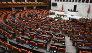 Aralarında Özgür Özel'inde bulunduğu 12 milletvekilinin dokunulmazlığı Meclis'e sunuldu