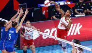 Gururluyuz: Filenin Sultanları Sırbistan’ı 3-0 yendi, finale yükseldi