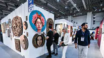 İzmir Sanat Fuarı kapılarını açtı: Binlerce eser sanatseverlerle buluşuyor