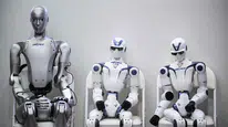 Çinli Unitree’den yüksek hızlı insansı robot: 2 metre zıplayabiliyor