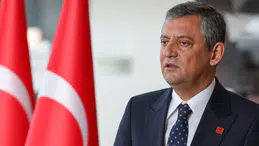 Özgür Özel’den Sırrı Süreyya Önder Mesajı: “Mücadelesini Unutmayacağız”