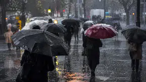 Meteoroloji'den Cuma Günü İçin Kuvvetli Sağanak Uyarısı! İstanbul Dahil Birçok İlde Yağış Bekleniyor
