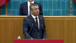 Özgür Özel’den akaryakıt çıkışı: “Erdoğan bir imzayla KDV’yi yüzde 1’e indirebilir”