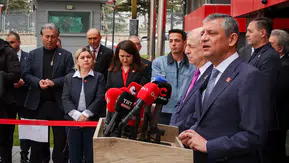 Özgür Özel’den Ümit Özdağ ziyareti sonrası dikkat çeken açıklamalar: Siyaset, ara seçim ve bölgesel gerilim