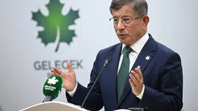 Ahmet Davutoğlu’ndan Hürmüz Boğazı çıkışı: Türkiye merkezli dört ülkelik diplomasi önerisi