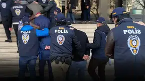 İzmir'de yasa dışı bahis operasyonunda 20 kişi tutuklandı
