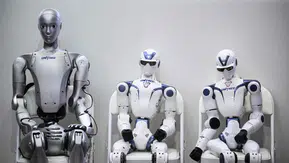 Çinli Unitree’den yüksek hızlı insansı robot: 2 metre zıplayabiliyor