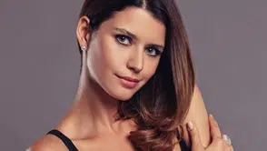 Beren Saat Hamile mi? Kenan Doğulu ile Bebek Bekledikleri İddiası Gündem Oldu