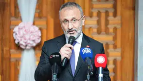 Eyüpsultan Belediye Başkanı Özmen ve 12 kişi rüşvet ve ihaleye fesat suçlarından tutuklandı
