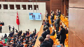Kılıçdaroğlu, TBMM açılışında Erdoğan’a ayağa kalkmayarak tepki gösterdi