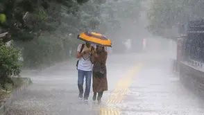 AKOM ve Meteoroloji saat verdi: İstanbul dahil 11 ilde fırtına ve kuvvetli sağanak alarmı