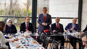 Ahmet Davutoğlu: "Demokrasi için öncelikle kapsamlı reformlar şart"