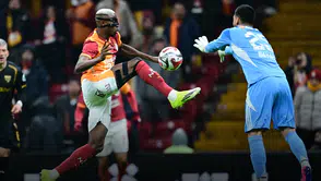 Galatasaray Kayserispor’u 4-0 Yendi, Fenerbahçe ile Puan Farkı 6’ya Çıktı
