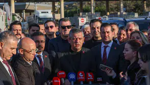 Özgür Özel’den Cilvegözü’nde Suriye mesajı: “Barış olursa dönüşler hızlanır”