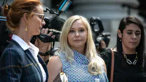 Giuffre'nin 'Hiç Kimsenin Kızı' kitabı, Epstein istismar ağını gözler önüne seriyor