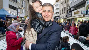 Cemil Tugay: Birlikte Zorlukları Aşacağız, Buca'da Umut Dolu İftar!