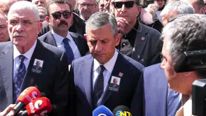 Özgür Özel'den Hüsamettin Cindoruk'a veda: “Bilgeliğinden her zaman istifade ettik”