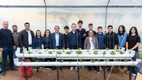 Yenişehir’de eğitim ve tarım aynı serada buluştu: Öğrenciler topraksız tarımla kendi ürünlerini yetiştiriyor
