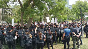 Öğretmenlerin Ankara'daki açlık grevine polis müdahalesi: 14 gözaltı!