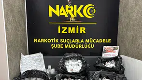 İzmir Buca'da 300 bin sentetik ecza ele geçirildi